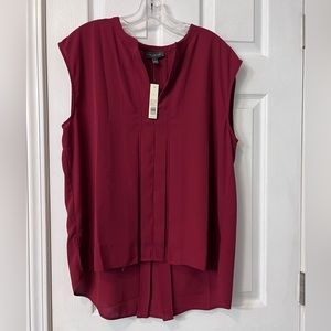 NEW sleeveless blouse
